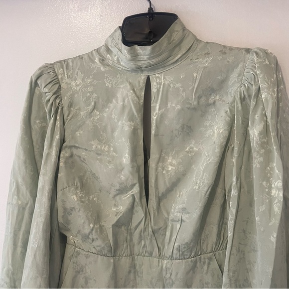 Lovers + Friends Gabriela Jacquard Balloon Sleeve Floral Romper 37419 - Picture 11 of 11